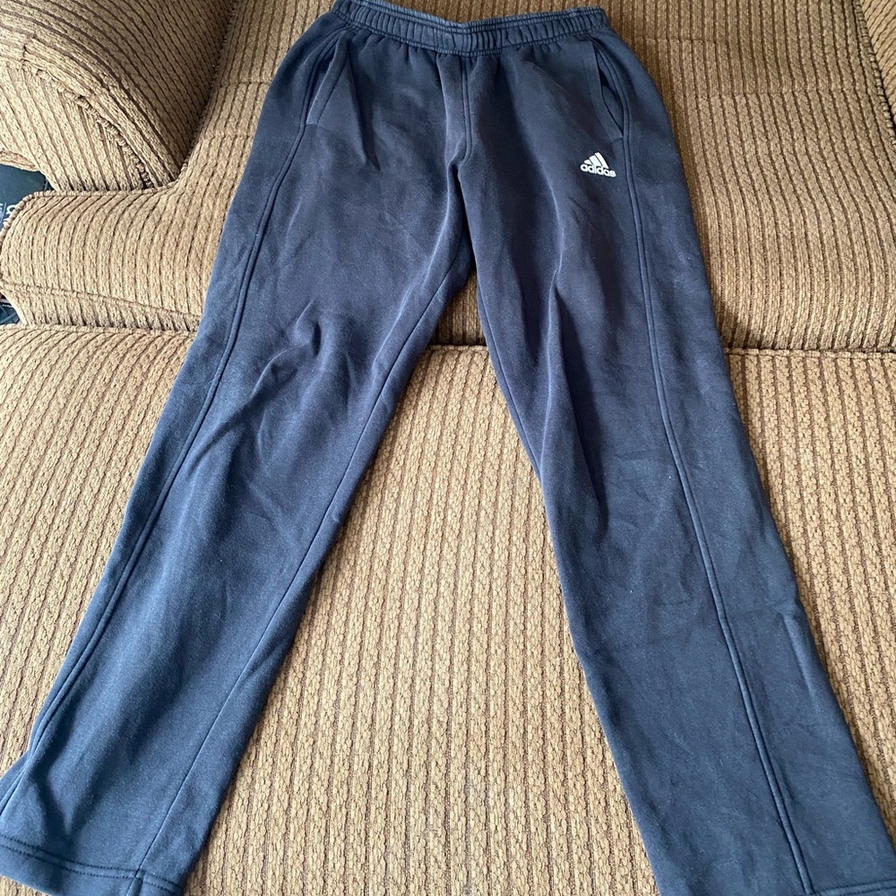 Mens medium adidas joggers.